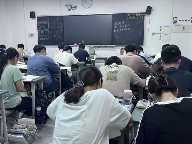 广东春季学考备考不用愁！新易学5大专属班型，匹配你的每一种备考需求